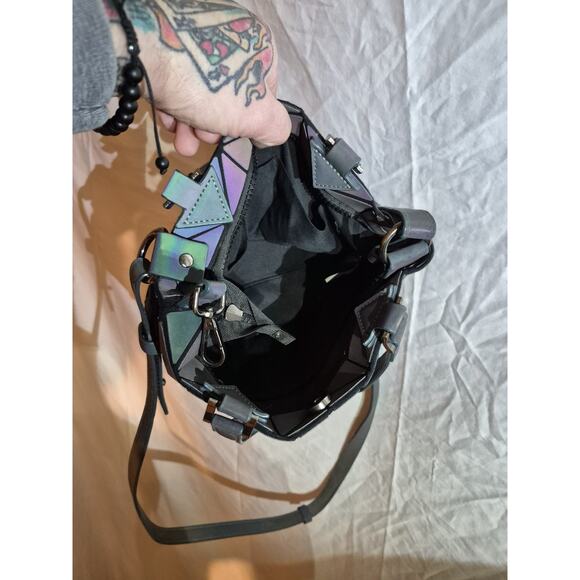 Lovevook Gray Iridescent Geometric Luminous Handbag Purse Holographic Look - Picture 10 of 10